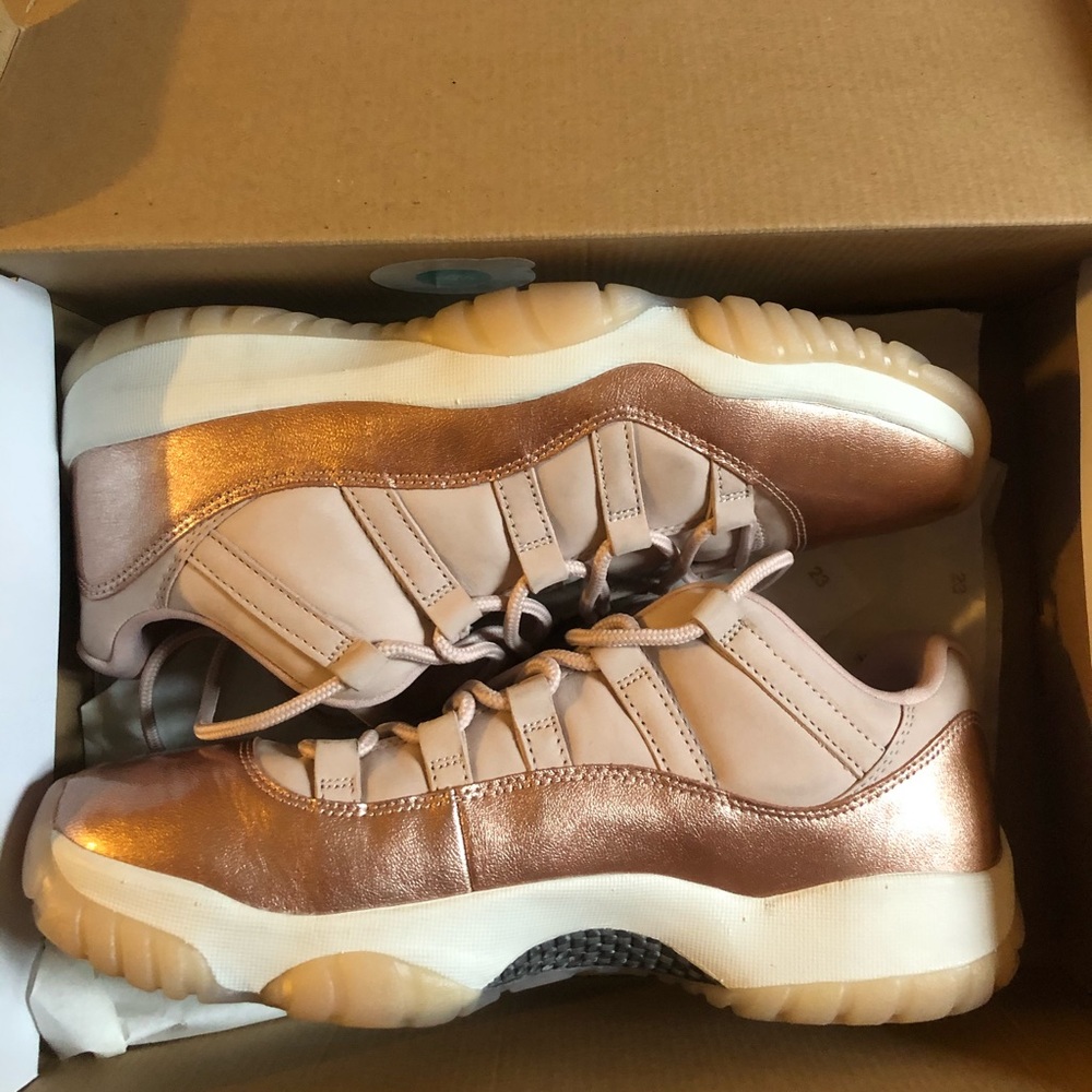 Jordan Retro 11s Rose Gold